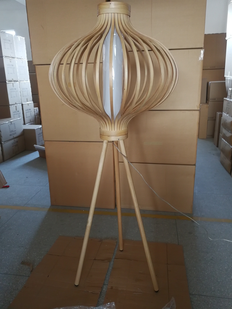 Home Decorative Wood Standing Floor Lamp (ML80160-1-600)