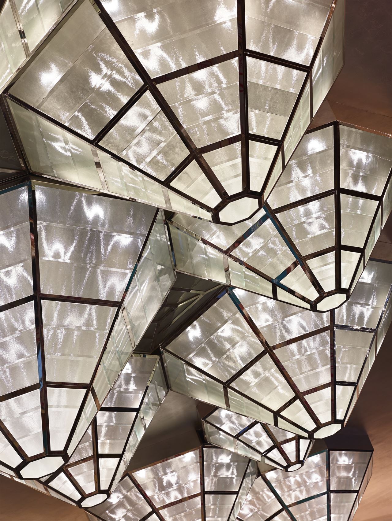 Hotel Project Custom-Made Triangle Glass Ceiling Lamp (KAJ18007)