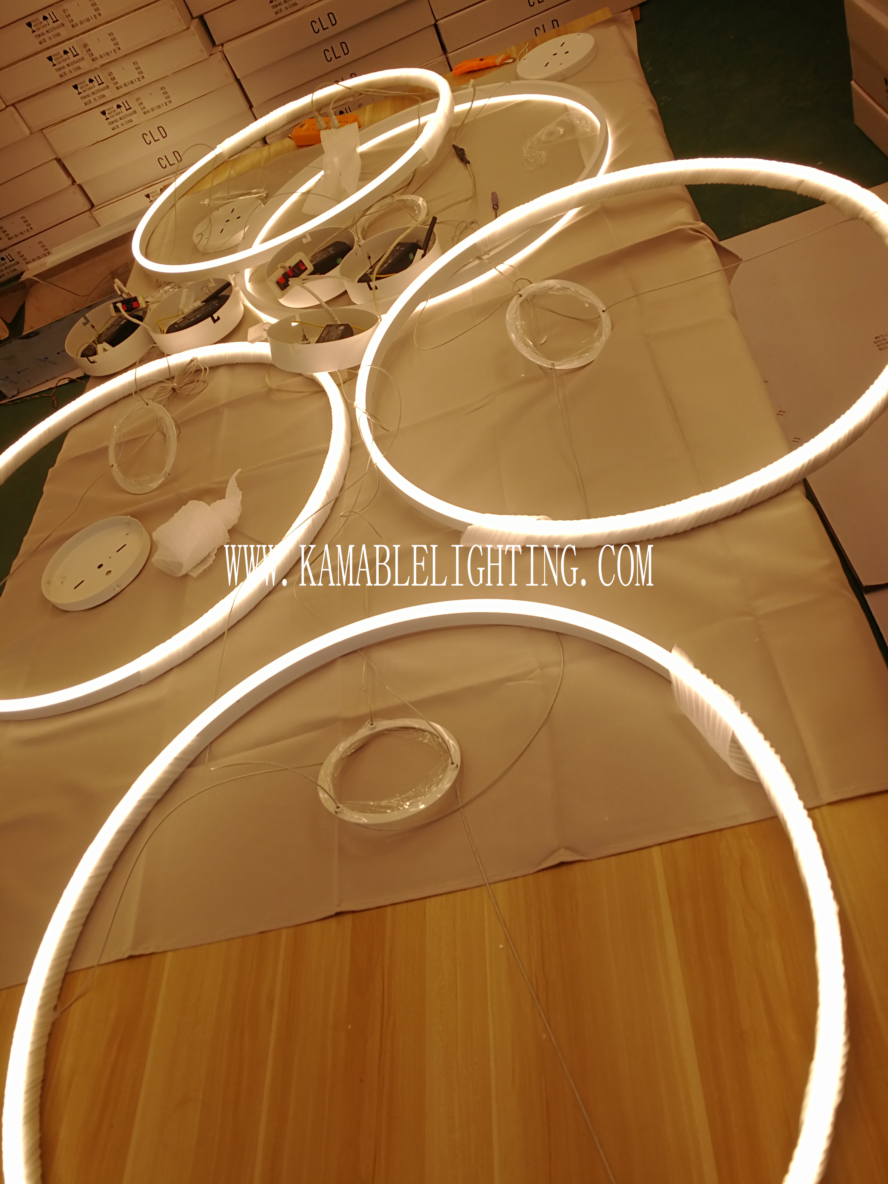 Project Aluminum White Color Decoration Modern Pendant Light (MD2004A80R)